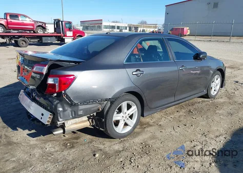 2012 Toyota Camry Se z USA, uszkodzony, nr VIN 4T1BF1FKXCU077540